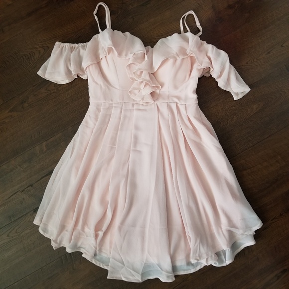 BNWT Ruffle Dress - Picture 1 of 6